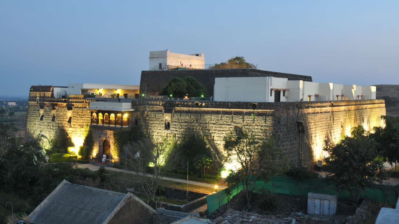 Fort Jadhavgadh- Fort for Wedding