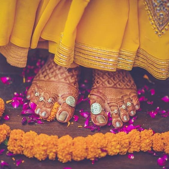 Meenakari Bridal Toe Rings