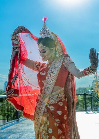 Creative White Bengali Bride Mukut Designs
