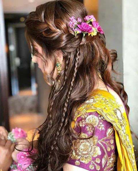 Side plates Modern Hairstyle for Lehenga