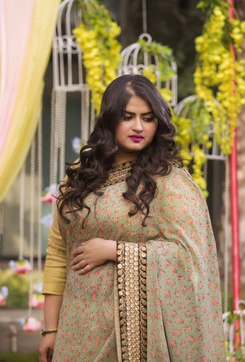 Bollywood Curls for Plus-Size Hairstyle