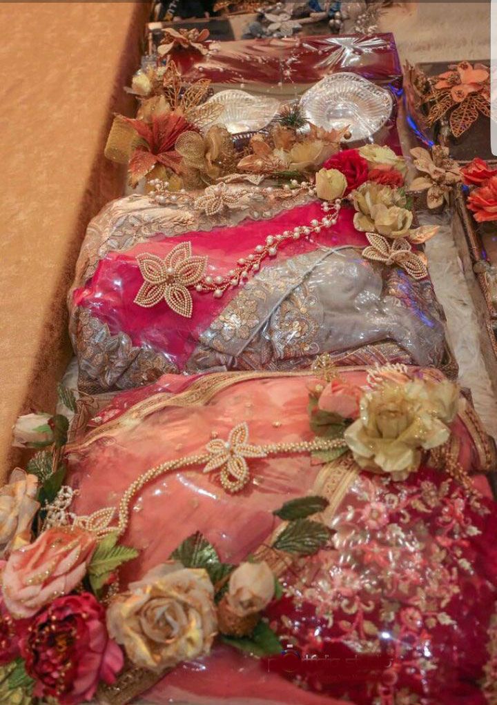 Georgette and Zardozi Cover for Bengali Biyer Totto Decoration