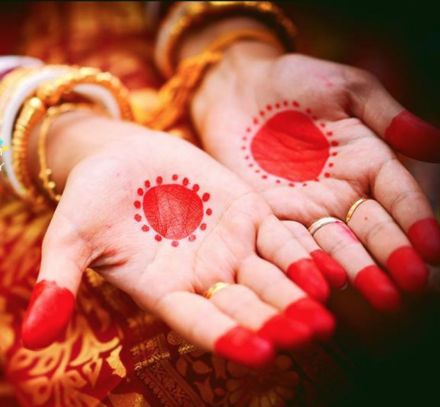 Sunny Centre Bengali Bride Alta Design for Hand