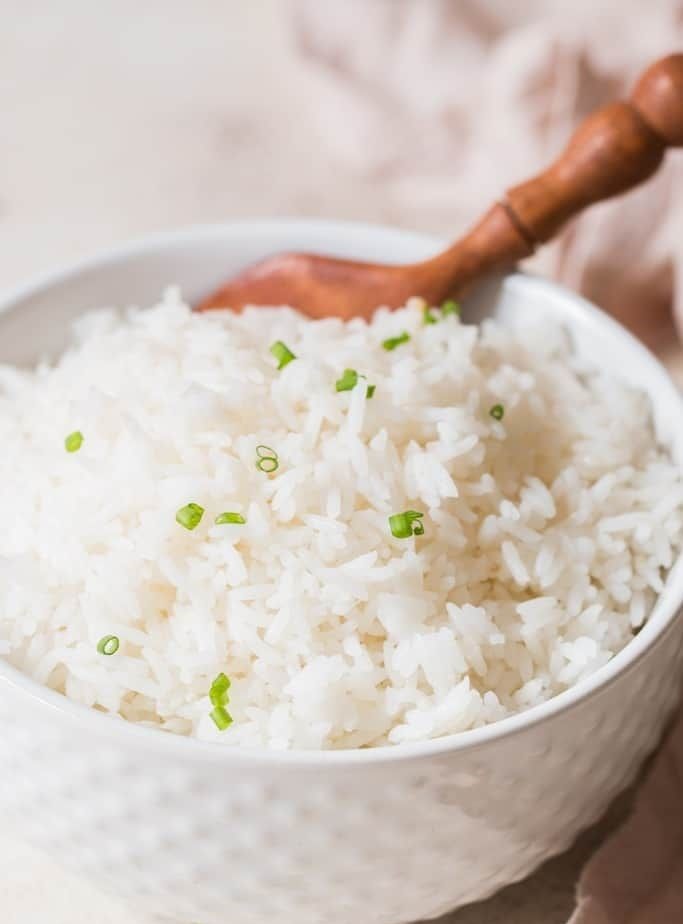 Steamed Rice Shaped like a Bowl for Aiburobhat Menu