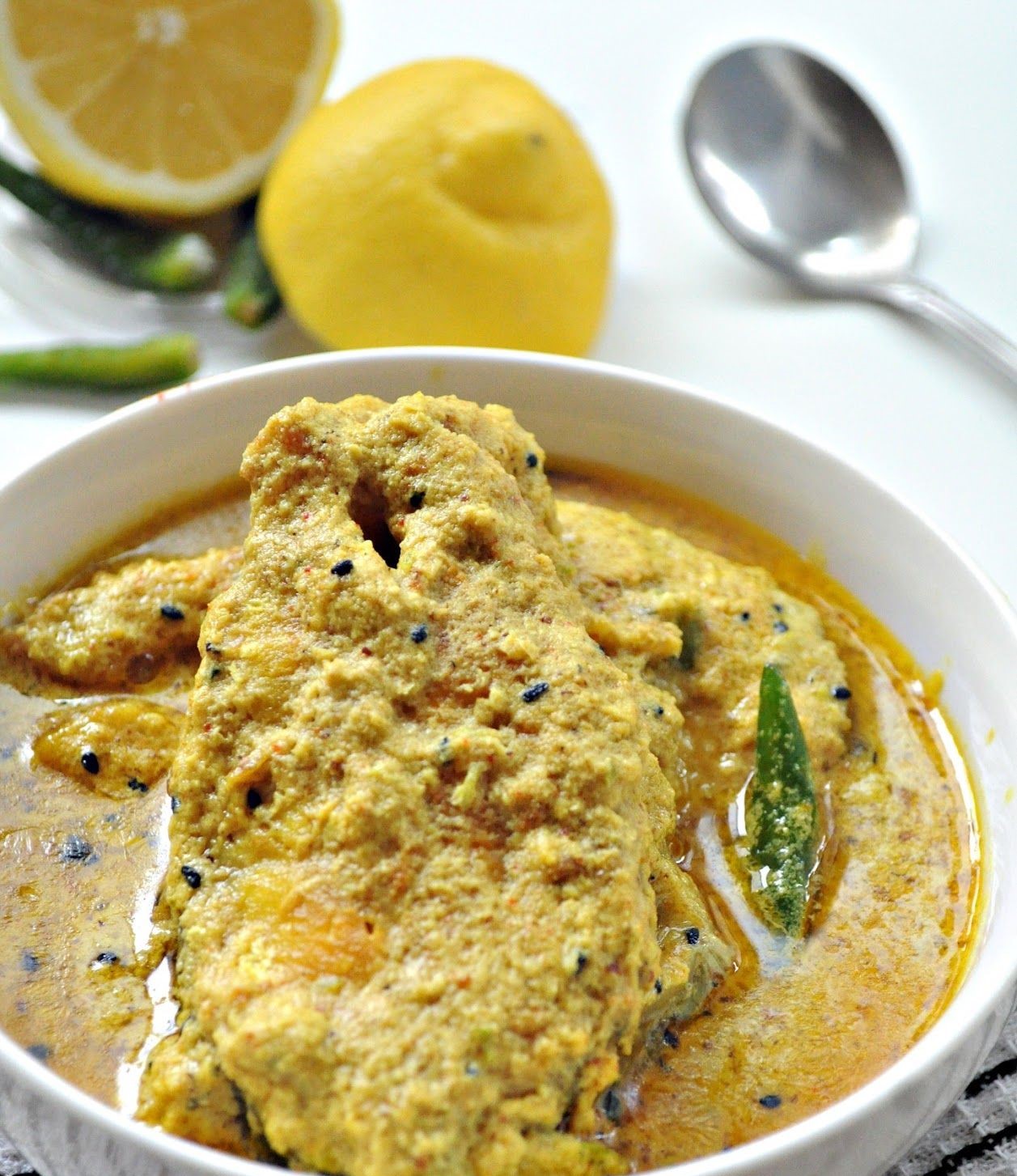 Sorshe dia Mach for Aiburobhat Menu