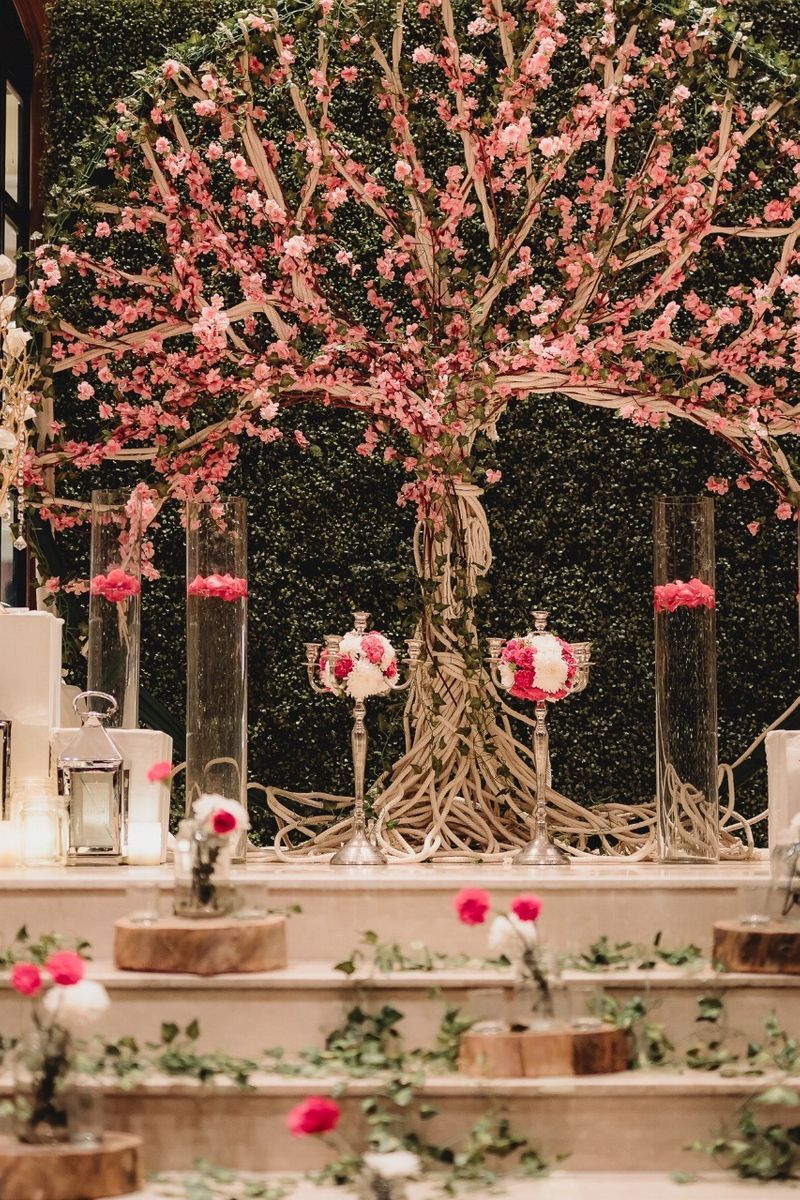 Pastel Pink Tree Wedding Hall Decoration with Flowers
