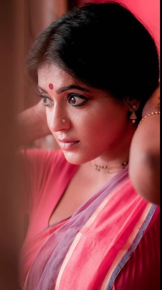 Glam and Candid Aiburobhat Look