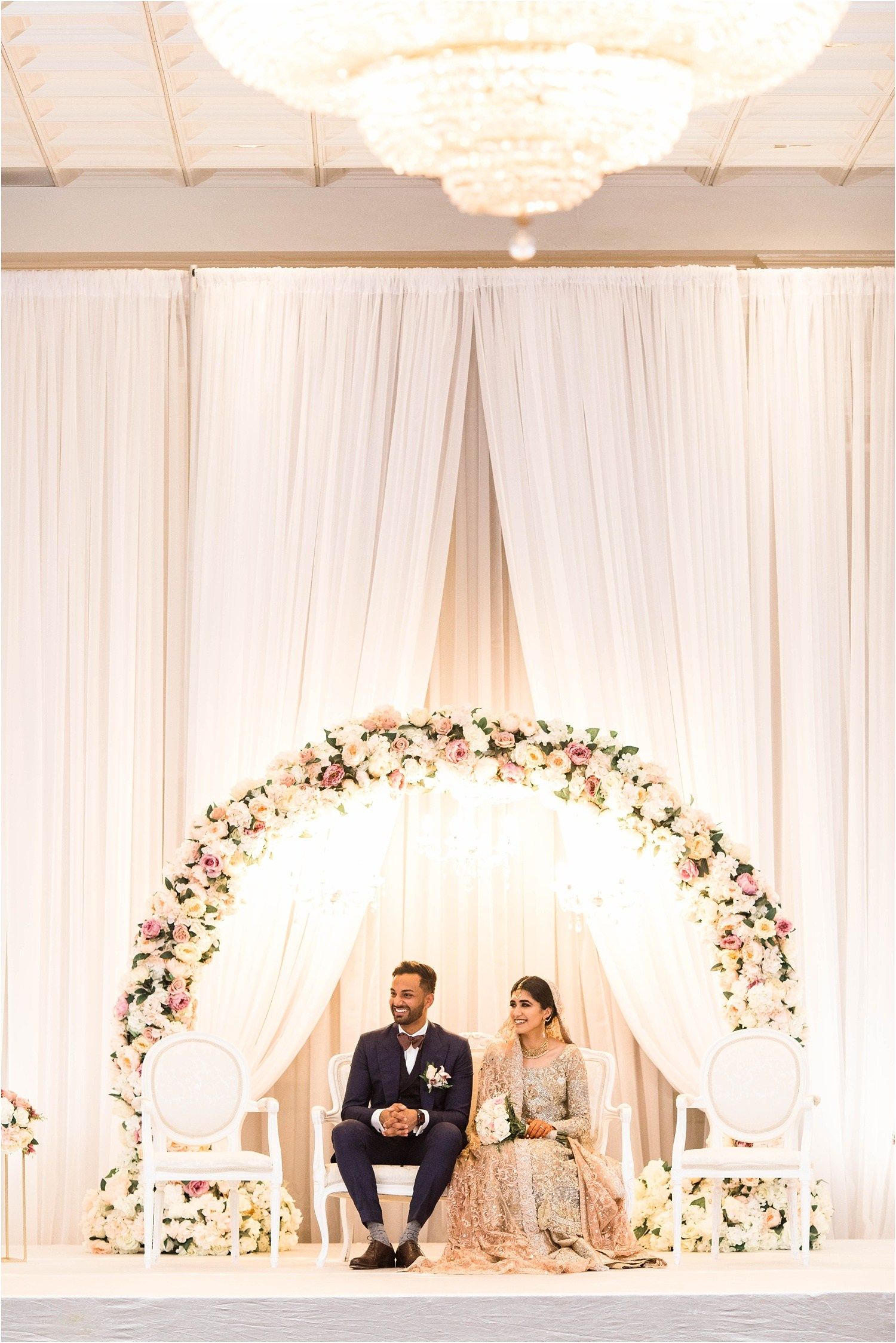 Chandeliers Arch Reception Flower Wedding Stage Decoration