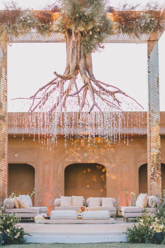 Wedding Stage Decoration: Destination Wedding To-Do List