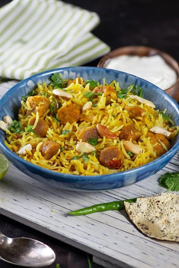 Marwari Gatte Ka Pulao by Caterers in Kolkata