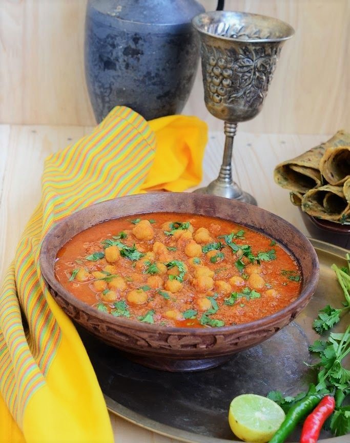 Rajasthani Ram Chane by Caterers in Kolkata