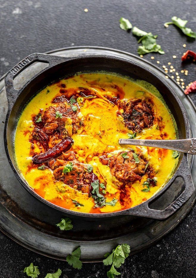 Shahi Kadhi Pakora by Caterers in Kolkata