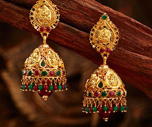 Stylish Gold Bridal Jhumka Design