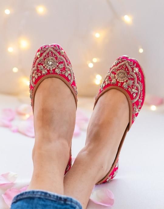 Sequin Beaded Bridal Punjabi Jutti