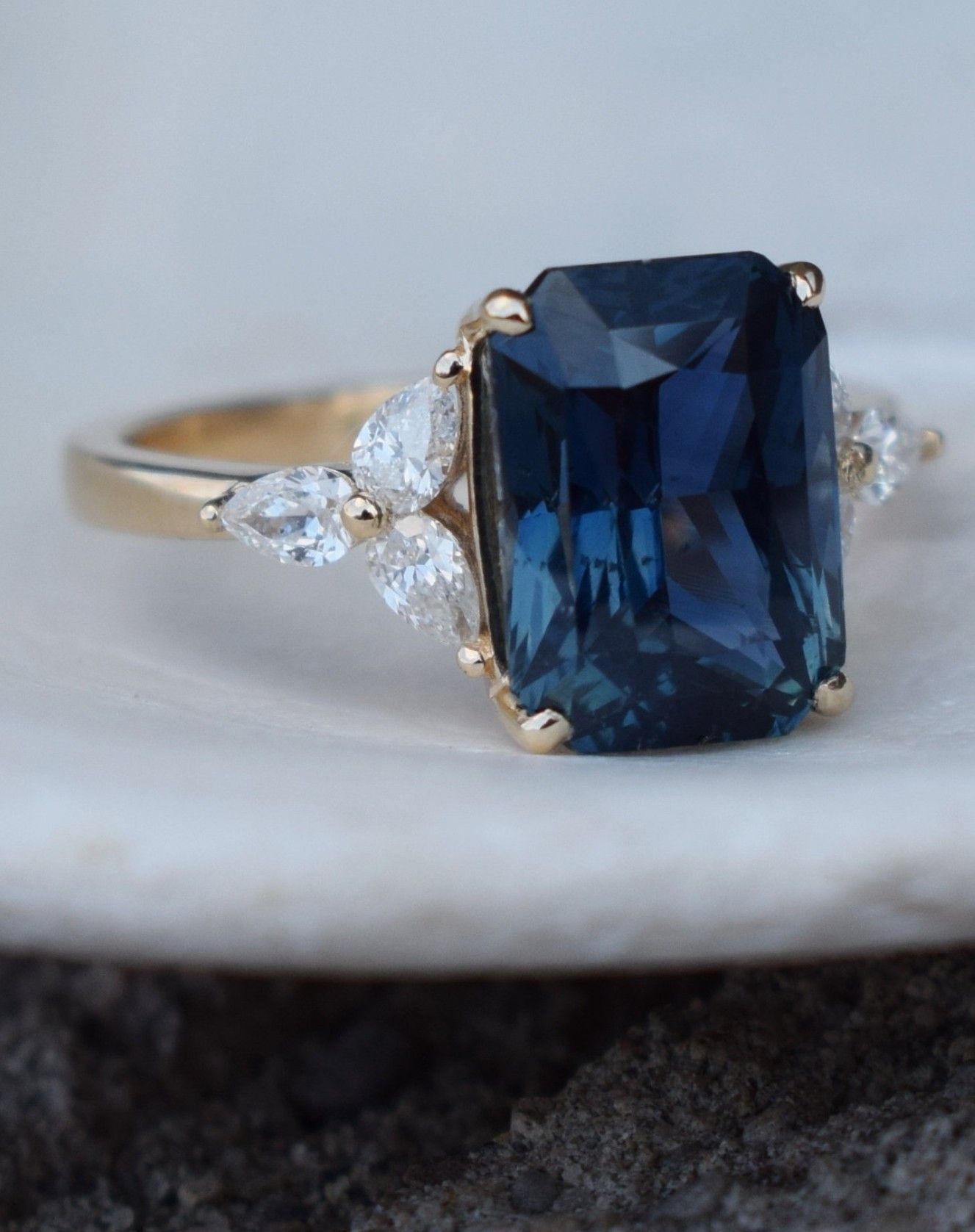 Vintage Kashmiri Blue Sapphire Ring 