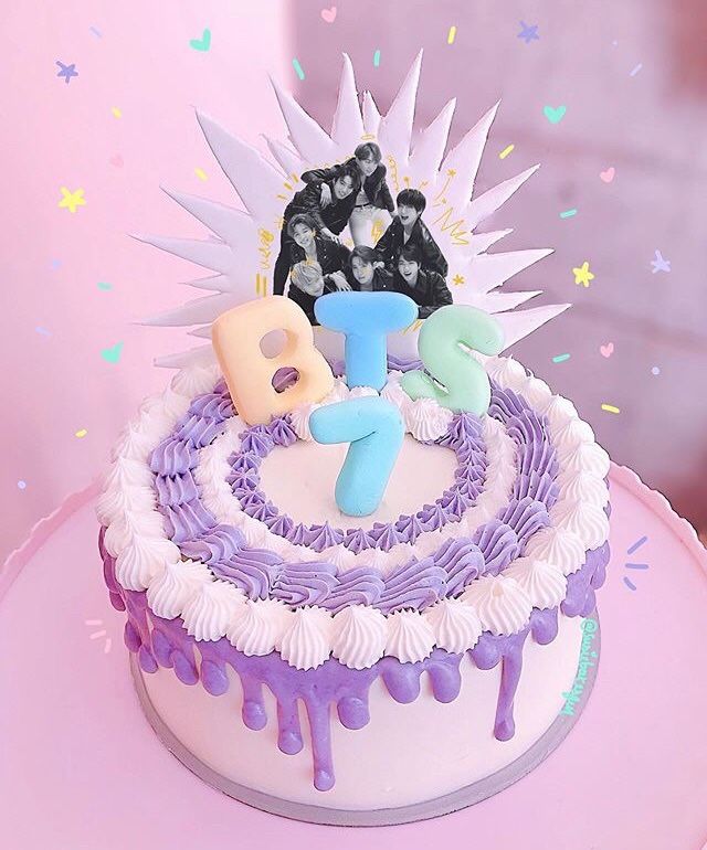 The Swimming pool Inspired BTS cake idea for a birthday