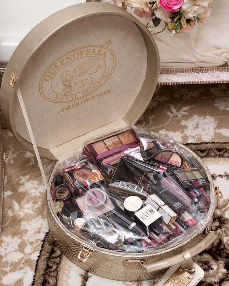 Round Makeup Bridal Vanity Box 