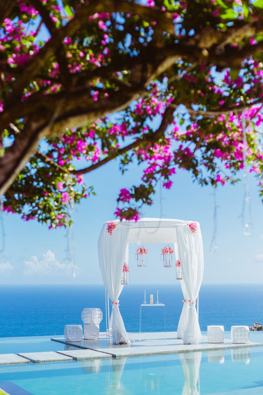 A spectrum of vision of Theme for Destination Wedding in Singapore