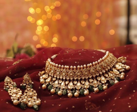 Choker Style Necklace with Pearl Embroidery 