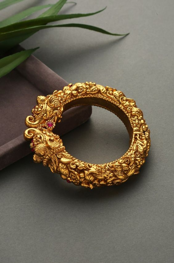 Metal Kada for Wedding Ceremony