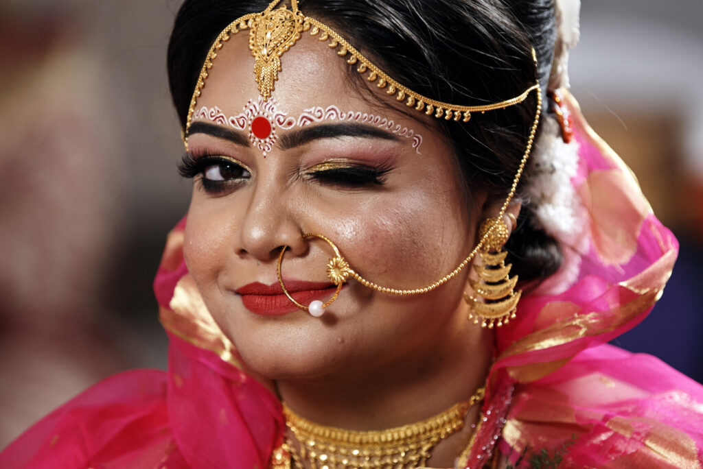 7 Amazing Kalka Design for the Most Traditional Bengali Bridal Look