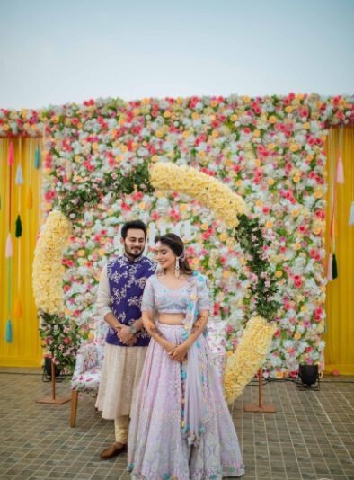 Top 10 Engagement Stage Decoration Ideas for the Most Memorable Start -  myMandap