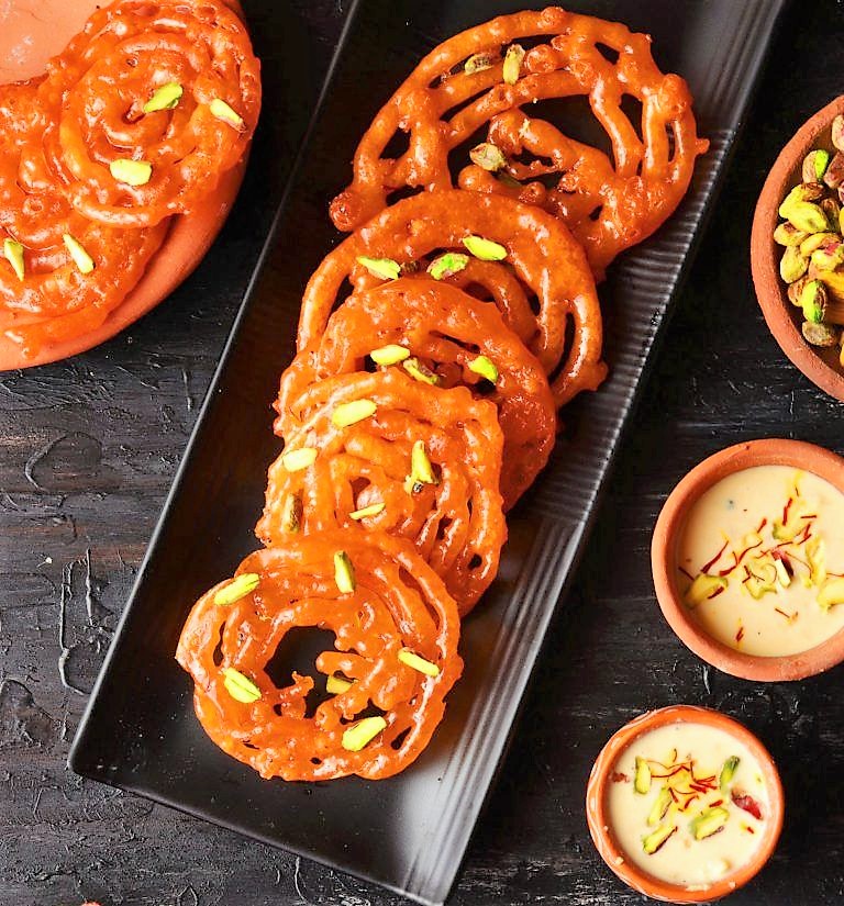Top 5 Beautiful Jalebi Styles and How to Make it Delicious