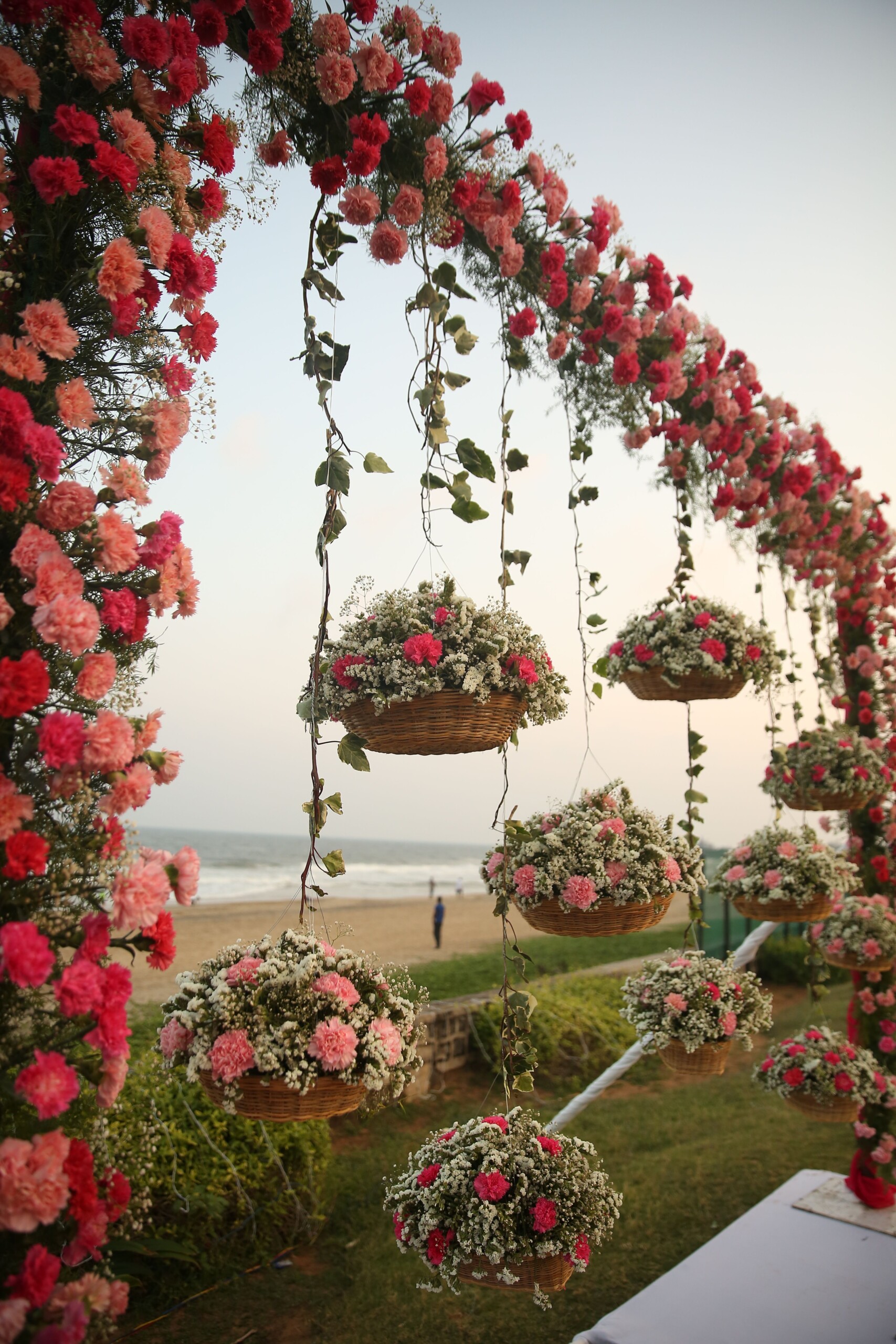 10 Best and Low Cost Simple Wedding Stage Decoration Ideas for a Perfect  Event - myMandap