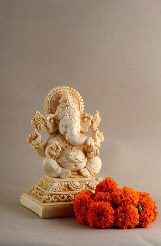 Top 10 Remarkable Ganesh Decoration Ideas for your New-Home - myMandap