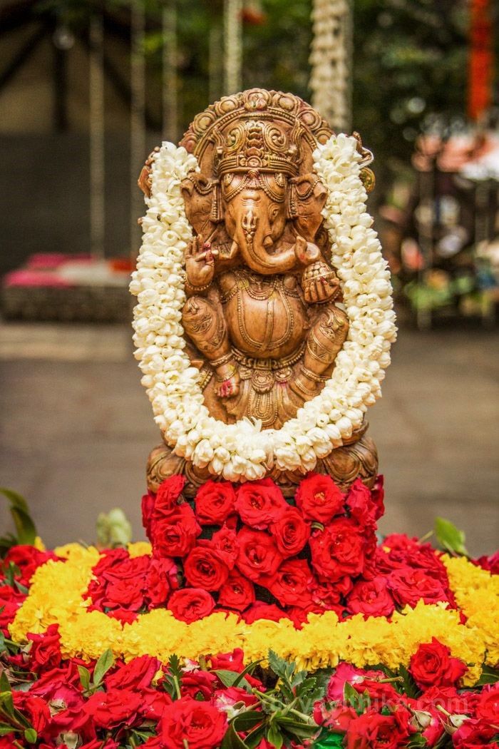 Top 10 Remarkable Ganesh Decoration Ideas for your New-Home - myMandap