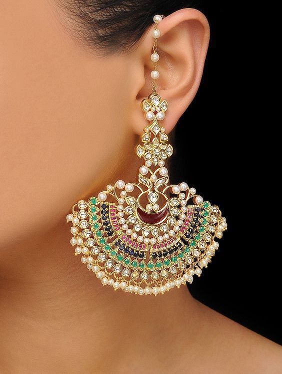 Crescent Earring in Pearl Set