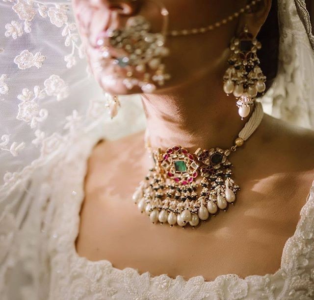 Accessories in Pearl Jewellery Set