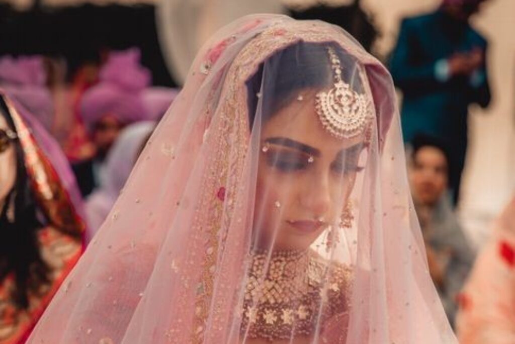 15 Must-Have Indian Wedding Veils that Makes a Beautiful Bridal Look