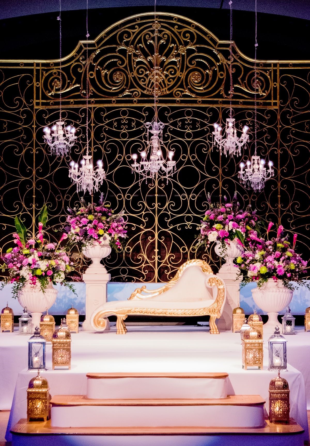 Emperors Modern Wedding Stage Decoration