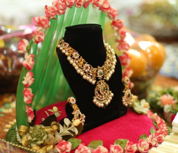 Top 15 Bengali Wedding Totto Ideas for an Accurate Bridal Trousseau