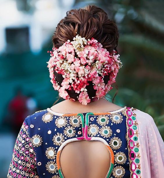 Best Flower Bun Hairstyle for the D-Day