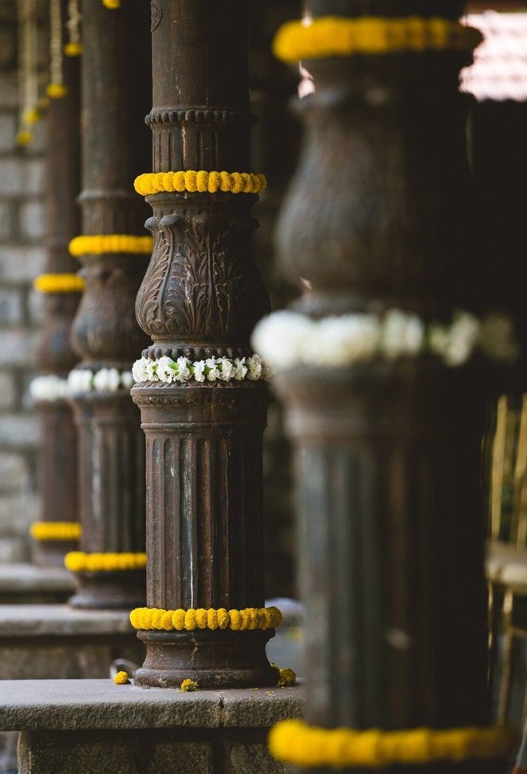 Floral Pedestal Pelli Mandapam decoration