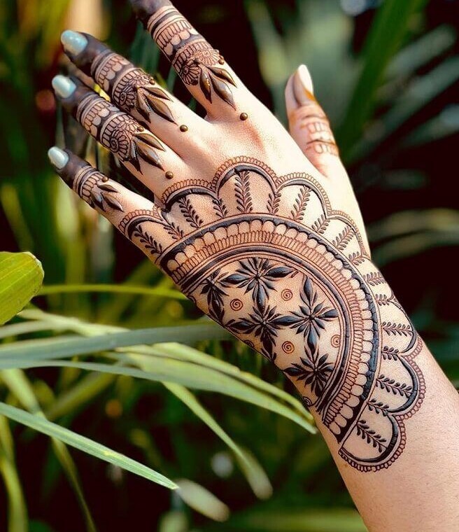 Mandala Mehendi Design: Top 10 Quintessentially Beautiful Henna Arts