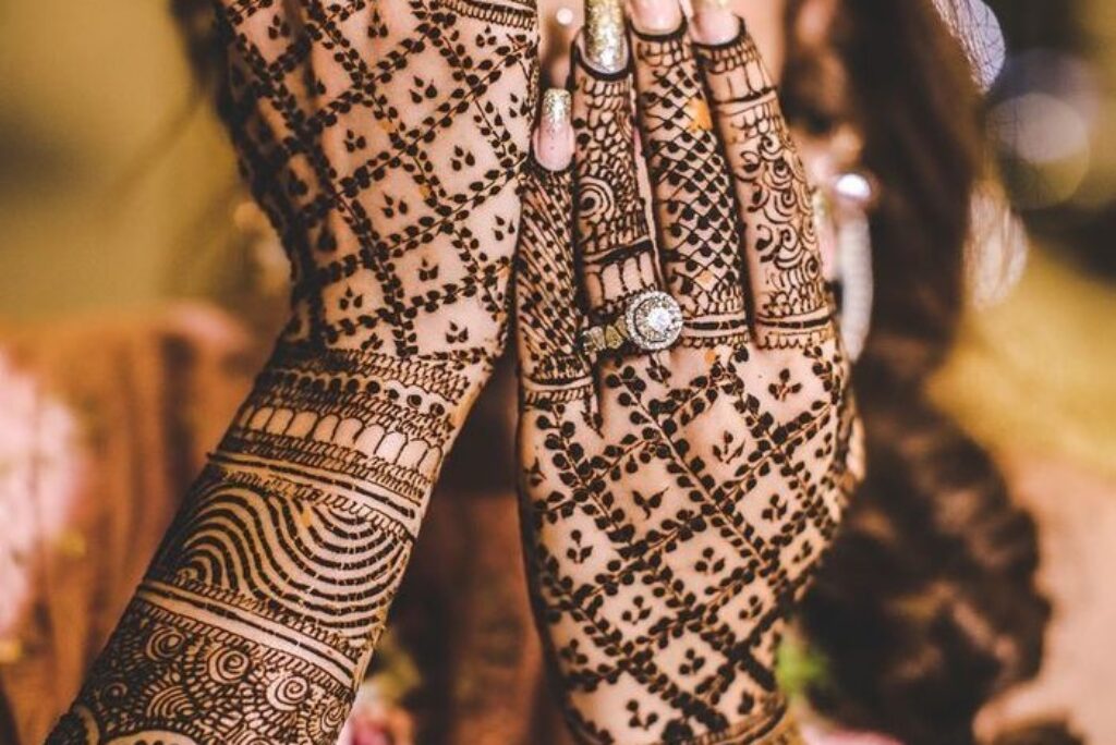 Top Mehndi Dubai Designs: 10 Best Ideas for a Ravishing Collection