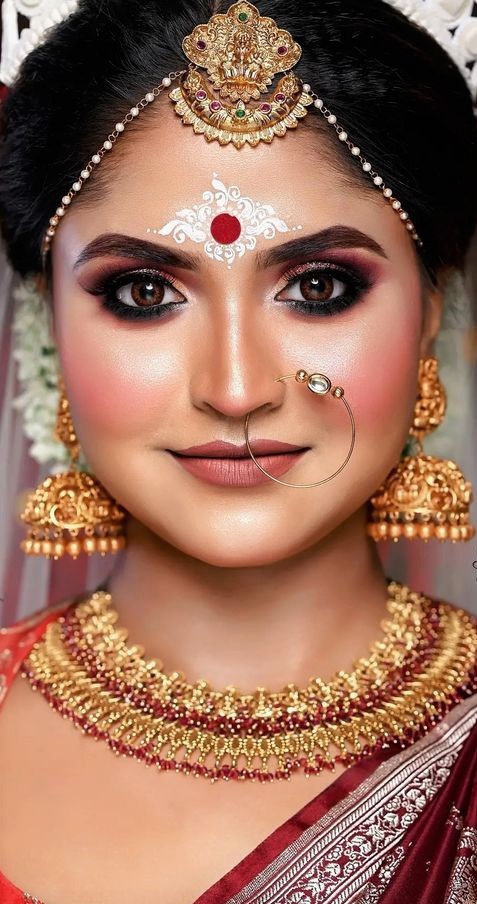 Elegant Bengali Wedding Makeup