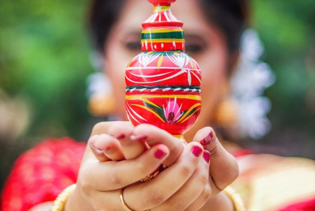 Top 10 Gorgeous Gachkouto Design Ideas for a Bengali Bride