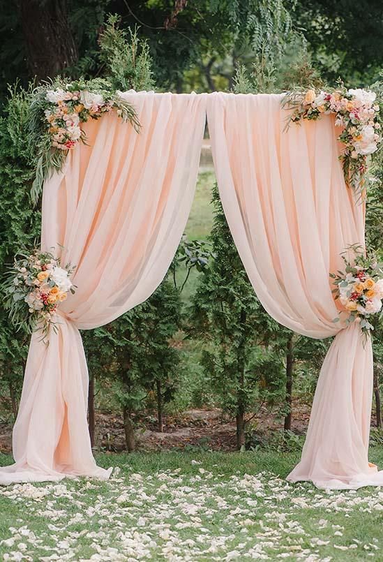 10 Exquisite Wedding Entrance Decorations that are in Trend - myMandap