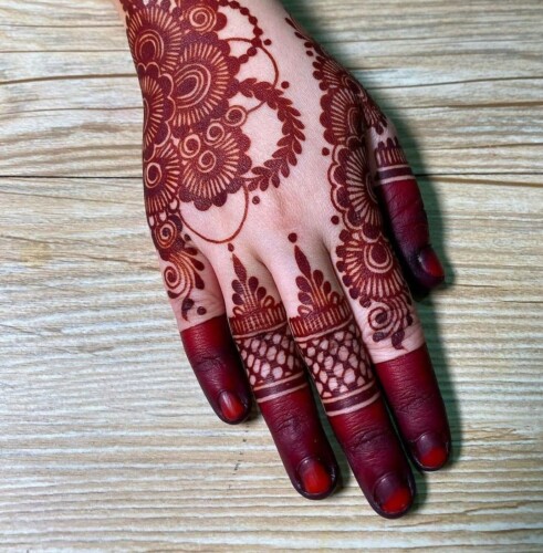Top 10 Fabulous and Easy Black and Red Mehendi designs - myMandap