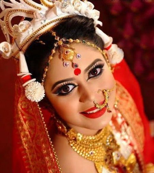 Winged Liner Bengali Wedding Makeup