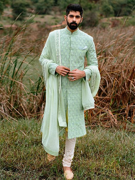 groom jodhpuri sherwani