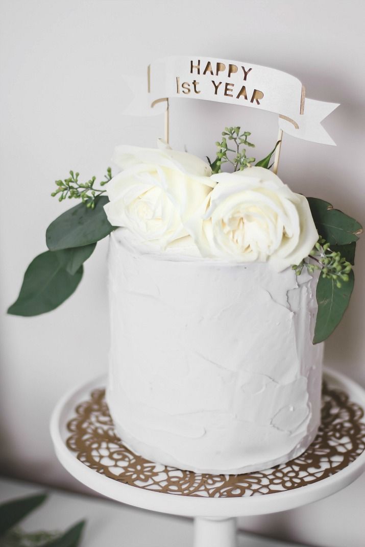 The Celebration Cake for 1st Wedding Anniversary Decoration Ideas at Home