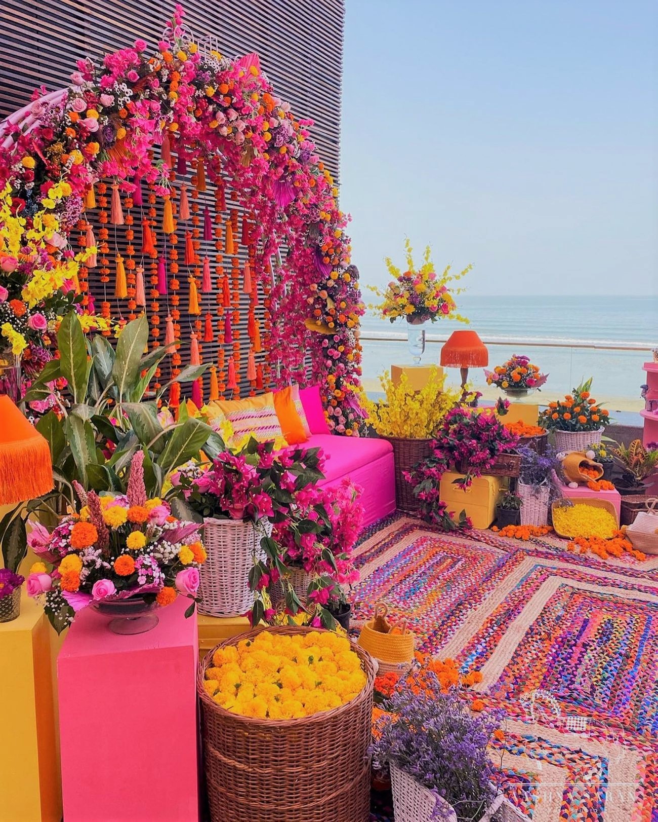 Top 10 DIY And Creative Wedding Decoration Ideas At Home