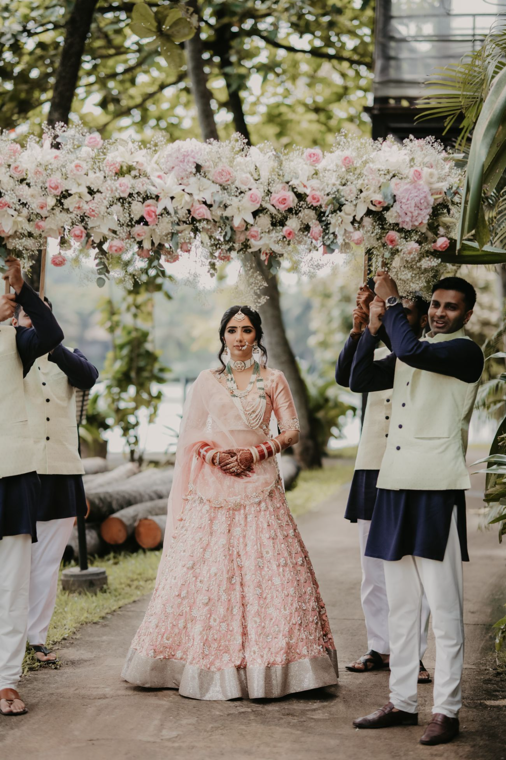 White Roses Bridal Entry Chadar