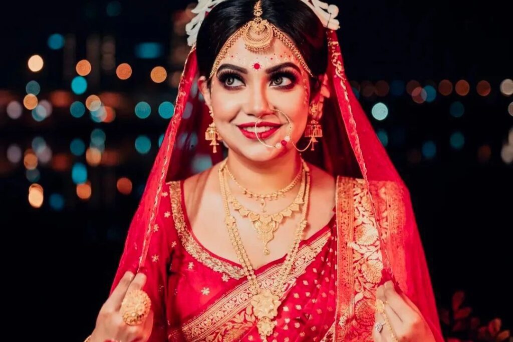 10 Trendy Bengali Bridal Blouse Designs for an Awesome Look