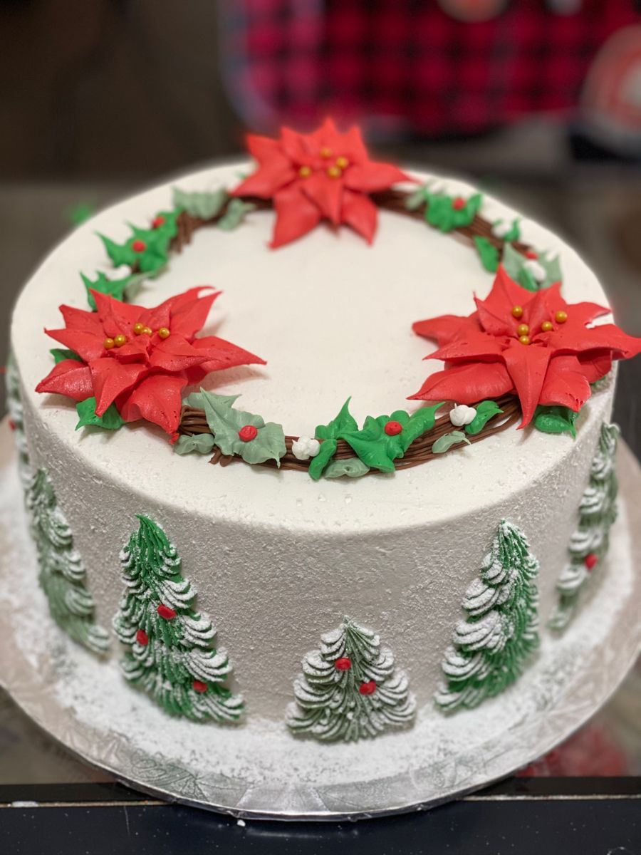 15 Delicious Christmas Cake Designs for the Holiday Season